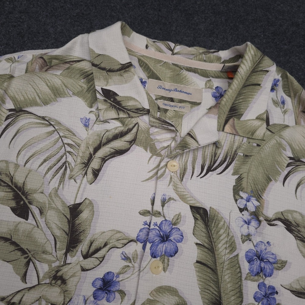 Tommy Bahama Mens XL Beige 100% Silk Floral Palms Hawaiian Button Front Shirt